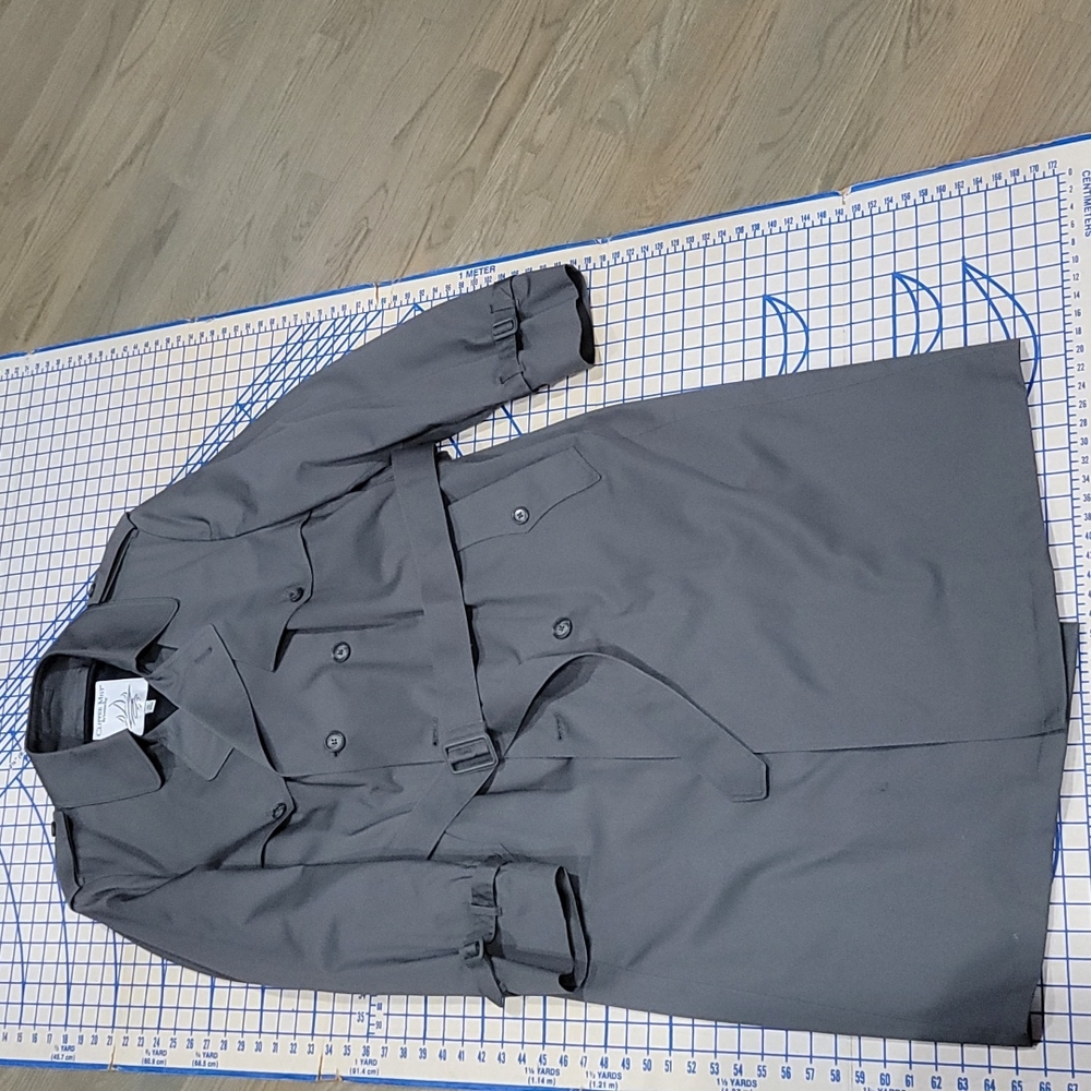 London Fog Trenchcoat, 46 long with zip out warmer, water resistant, New